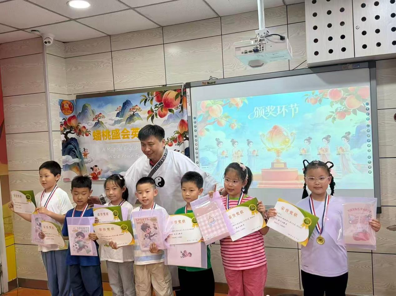 孩子学英语没兴趣？青岛天童教育教你怎么点燃第一把火(图1)